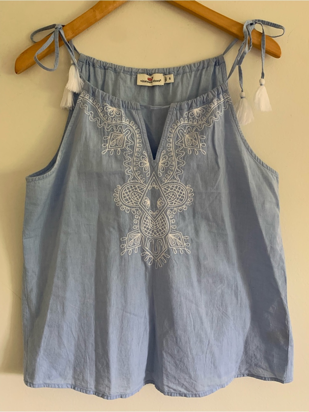 Vineyard Vines Shell Flowered Embroidered Tassel Tie Cotton Top, Bayside Blue, 6